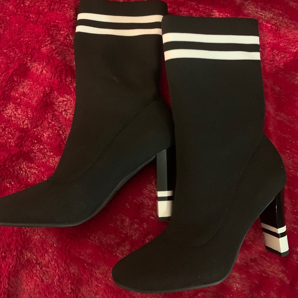 Sam Edelman Joy Black and white sock boots
